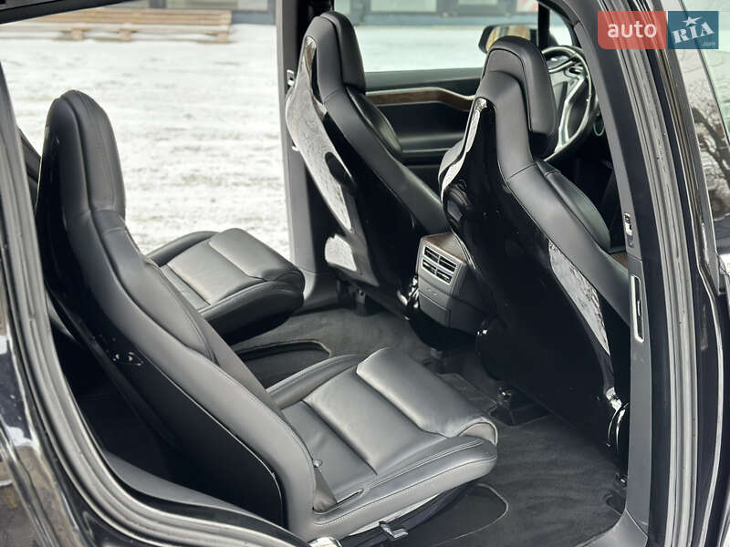 Внедорожник / Кроссовер Tesla Model X 2016 в Виннице фото 36 Внедорожник / Кроссовер Tesla Model X 2016 в Виннице