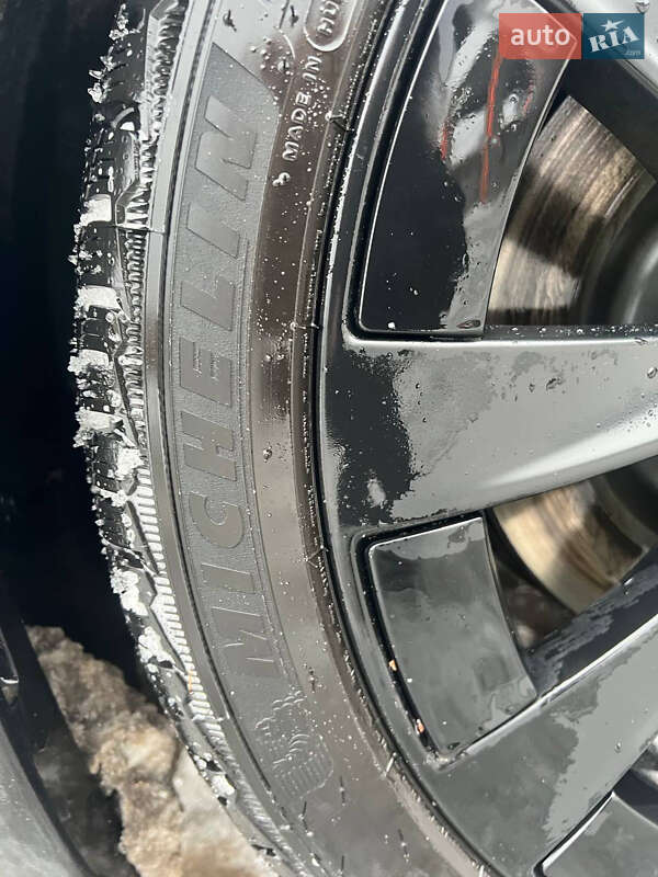 Внедорожник / Кроссовер Tesla Model X 2023 в Киеве