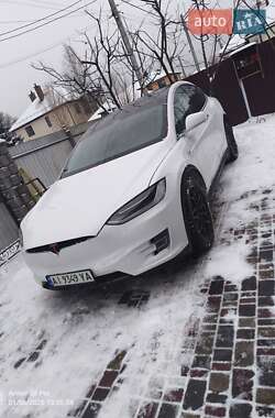 Внедорожник / Кроссовер Tesla Model X 2019 в Киеве