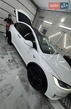 Внедорожник / Кроссовер Tesla Model X 2019 в Киеве