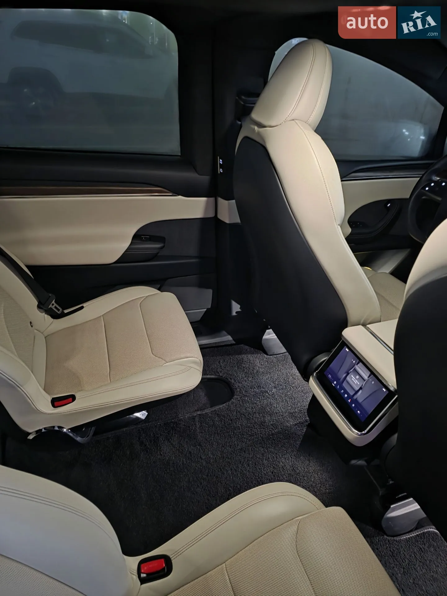 2022 Tesla Model X - мініатюра 19