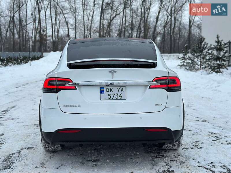 Внедорожник / Кроссовер Tesla Model X 2016 в Луцке фото 5 Внедорожник / Кроссовер Tesla Model X 2016 в Луцке
