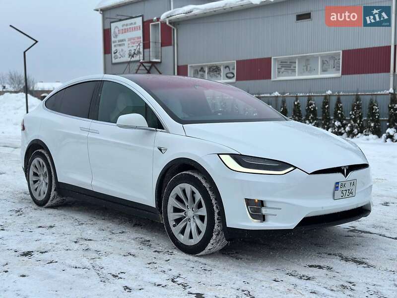 Внедорожник / Кроссовер Tesla Model X 2016 в Луцке фото 3 Внедорожник / Кроссовер Tesla Model X 2016 в Луцке