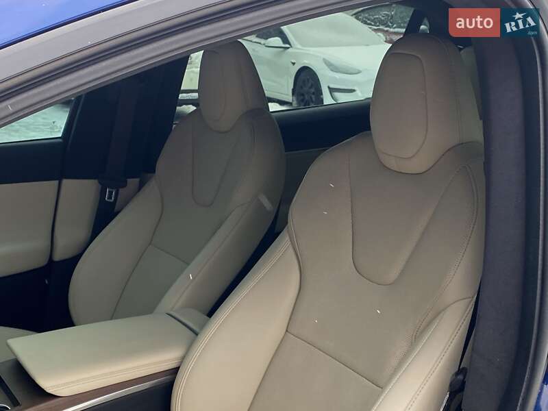 Внедорожник / Кроссовер Tesla Model X 2023 в Киеве