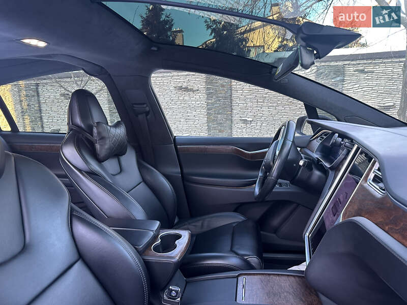 Внедорожник / Кроссовер Tesla Model X 2018 в Днепре