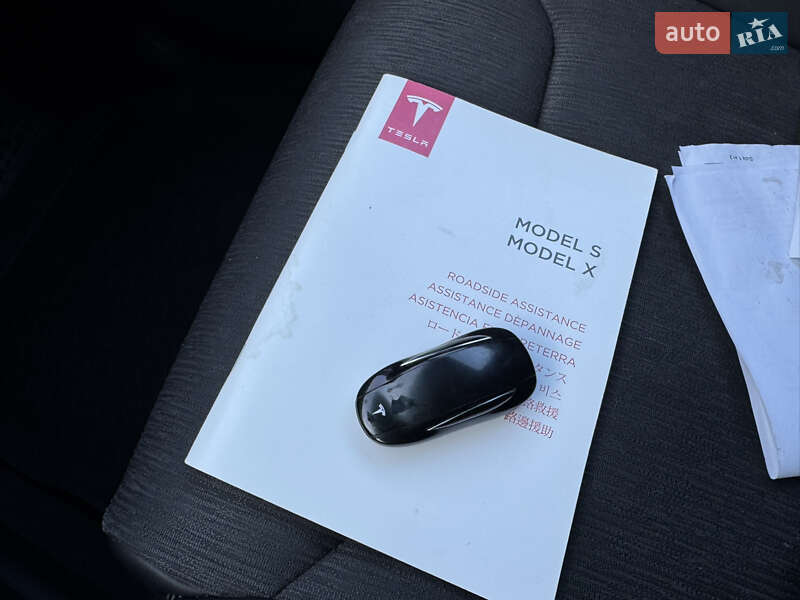 Позашляховик / Кросовер Tesla Model X 2018 в Києві