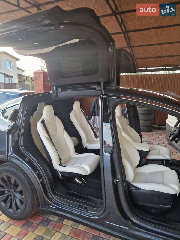 Позашляховик / Кросовер Tesla Model X 2020 в Києві