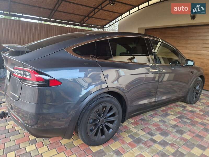Позашляховик / Кросовер Tesla Model X 2020 в Києві