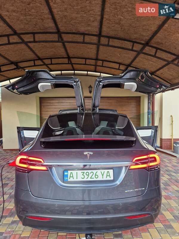 Позашляховик / Кросовер Tesla Model X 2020 в Києві
