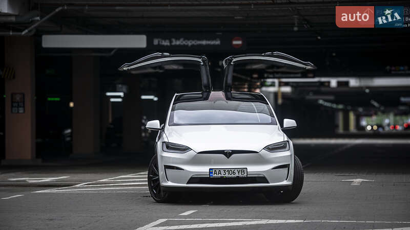 Внедорожник / Кроссовер Tesla Model X 2022 в Киеве