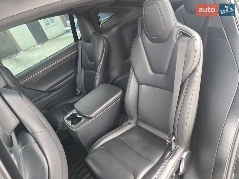 Позашляховик / Кросовер Tesla Model X 2017 в Києві фото 20 Позашляховик / Кросовер Tesla Model X 2017 в Києві