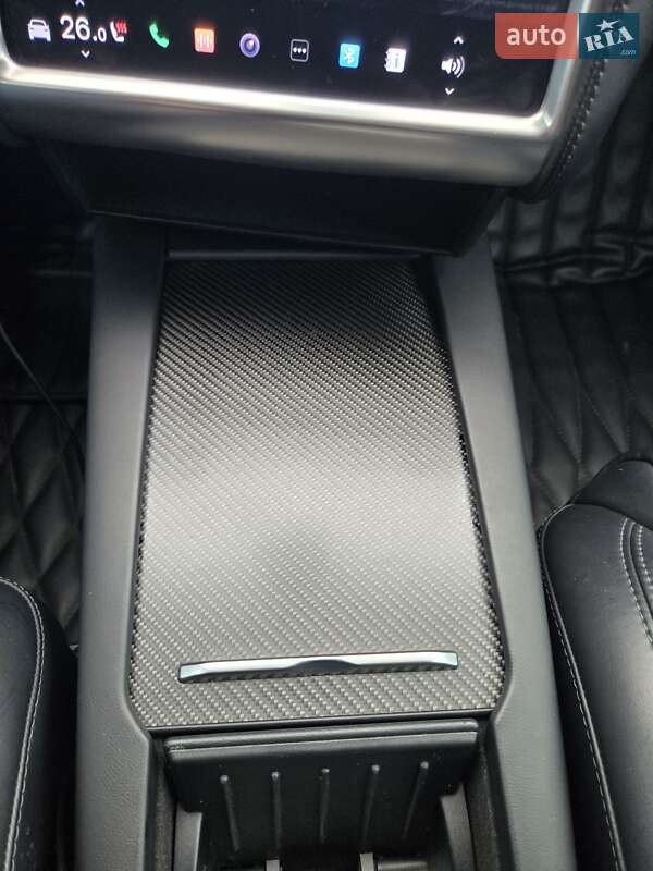 Позашляховик / Кросовер Tesla Model X 2017 в Києві фото 31 Позашляховик / Кросовер Tesla Model X 2017 в Києві