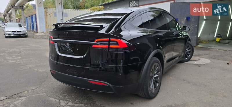 Позашляховик / Кросовер Tesla Model X 2017 в Києві фото 4 Позашляховик / Кросовер Tesla Model X 2017 в Києві