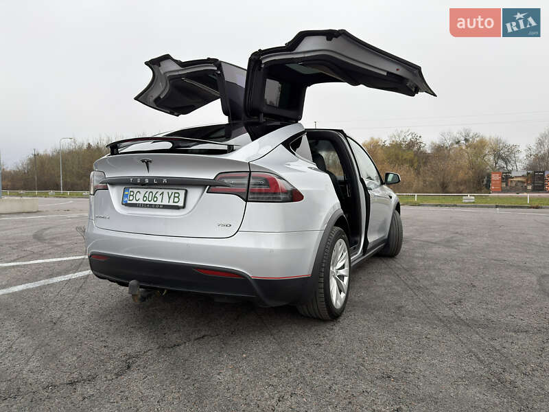 Внедорожник / Кроссовер Tesla Model X 2017 в Львове фото 24 Внедорожник / Кроссовер Tesla Model X 2017 в Львове