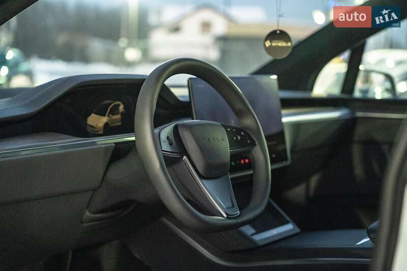 Внедорожник / Кроссовер Tesla Model X 2023 в Черновцах