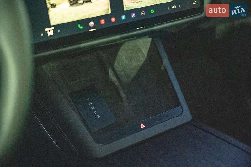 Внедорожник / Кроссовер Tesla Model X 2023 в Черновцах