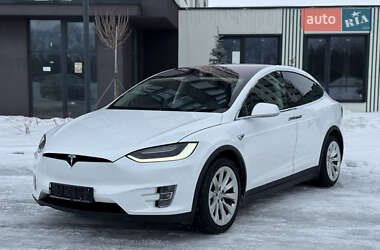 Внедорожник / Кроссовер Tesla Model X 2018 в Городке