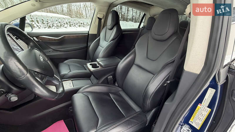 Внедорожник / Кроссовер Tesla Model X 2017 в Луцке