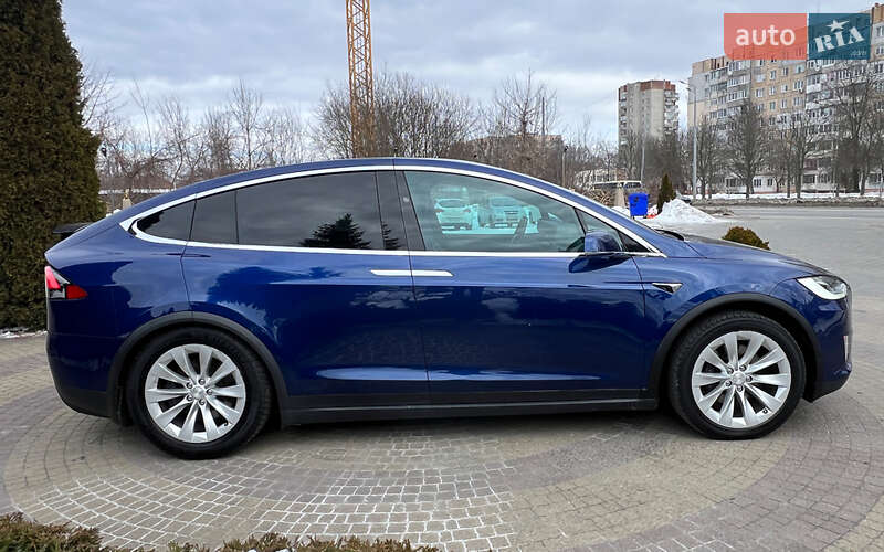 Внедорожник / Кроссовер Tesla Model X 2019 в Львове