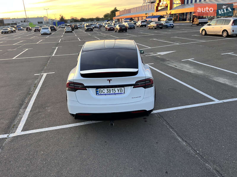 Позашляховик / Кросовер Tesla Model X 2019 в Львові