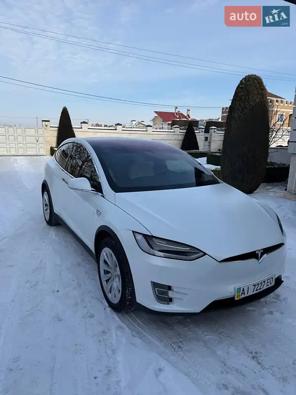 Tesla Model X 2018