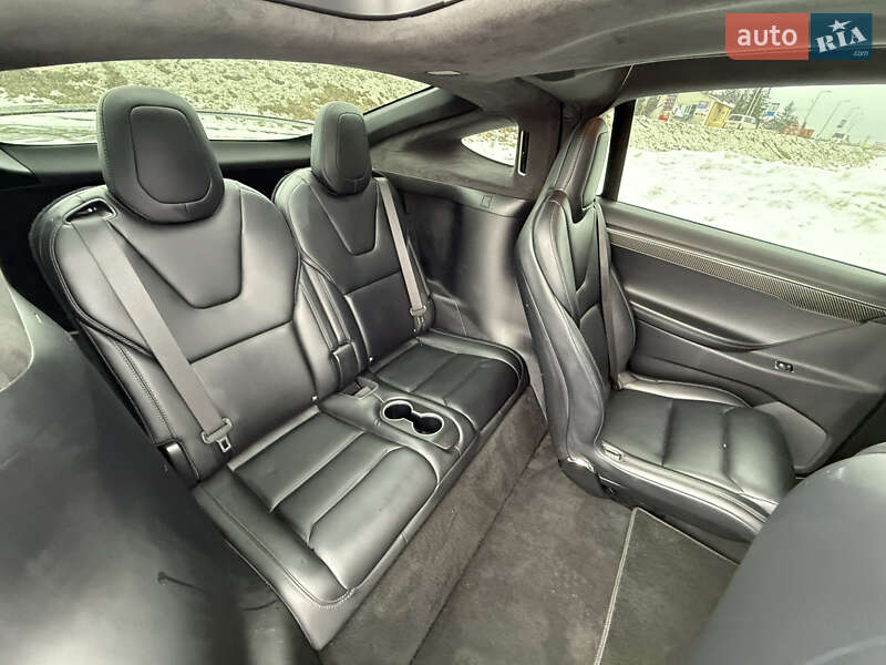 Позашляховик / Кросовер Tesla Model X 2017 в Стрию