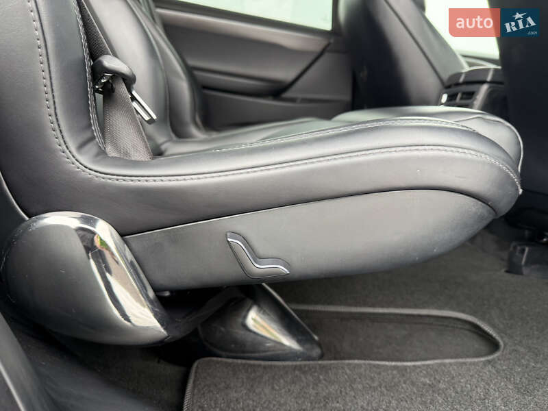 Позашляховик / Кросовер Tesla Model X 2017 в Стрию