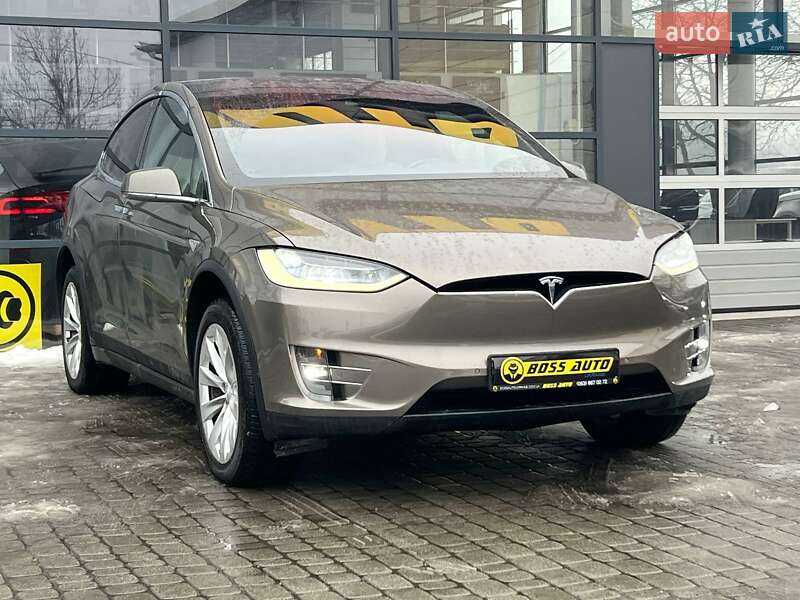 Позашляховик / Кросовер Tesla Model X 2016 в Івано-Франківську фото Позашляховик / Кросовер Tesla Model X 2016 в Івано-Франківську