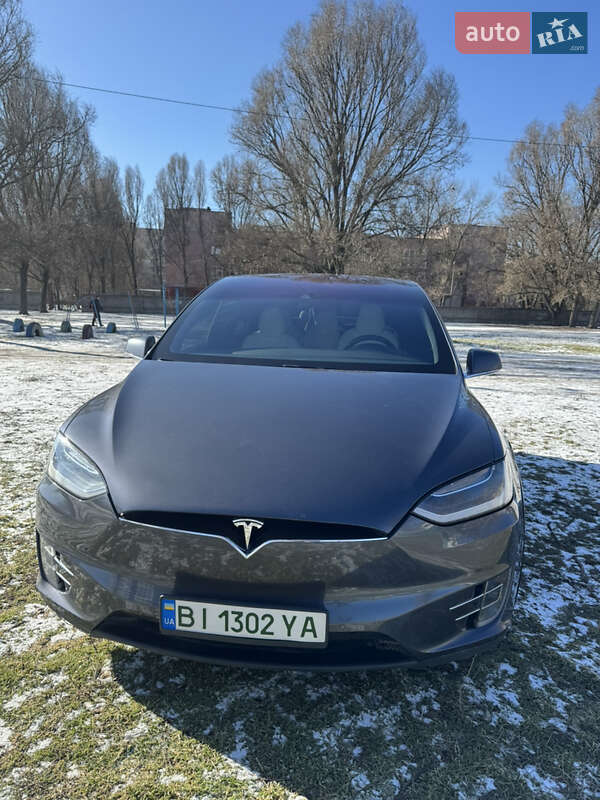 Внедорожник / Кроссовер Tesla Model X 2016 в Днепре
