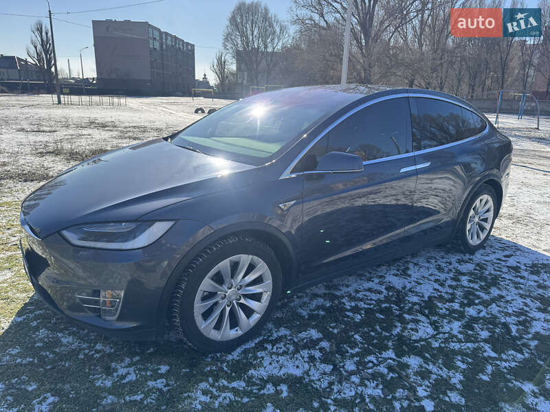 Внедорожник / Кроссовер Tesla Model X 2016 в Днепре