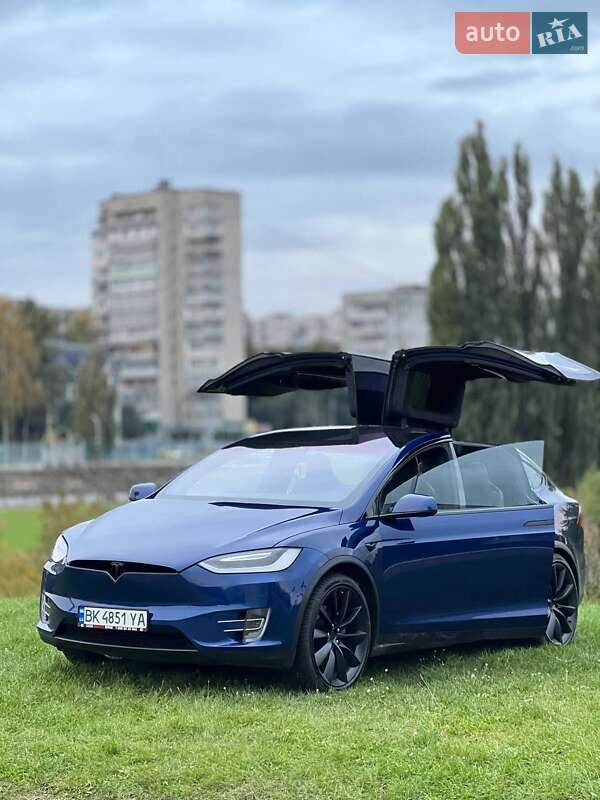 Позашляховик / Кросовер Tesla Model X 2016 в Рівному фото 2 Позашляховик / Кросовер Tesla Model X 2016 в Рівному