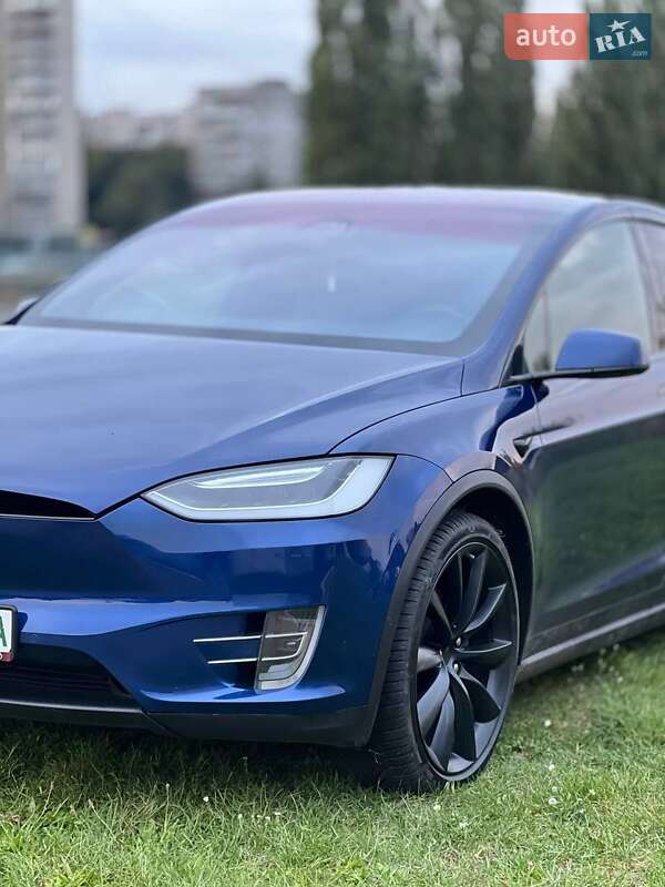 Позашляховик / Кросовер Tesla Model X 2016 в Рівному фото 19 Позашляховик / Кросовер Tesla Model X 2016 в Рівному