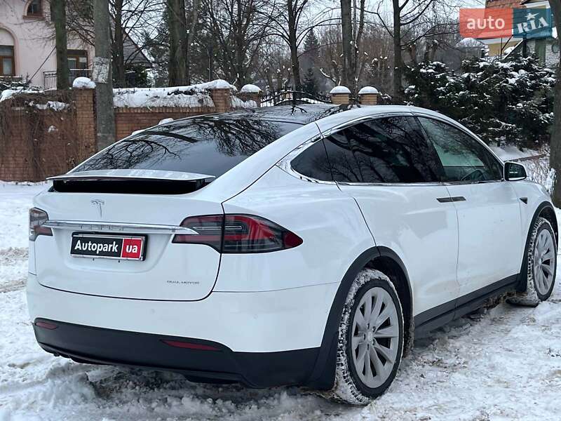 Позашляховик / Кросовер Tesla Model X 2019 в Києві