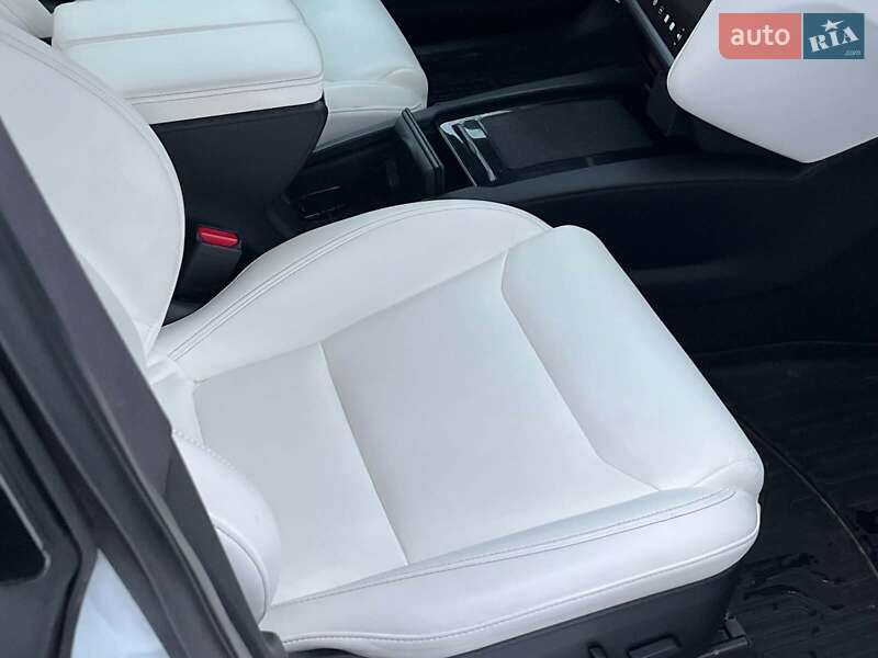 Позашляховик / Кросовер Tesla Model X 2019 в Києві