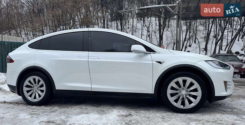 Позашляховик / Кросовер Tesla Model X 2018 в Києві фото 11 Позашляховик / Кросовер Tesla Model X 2018 в Києві