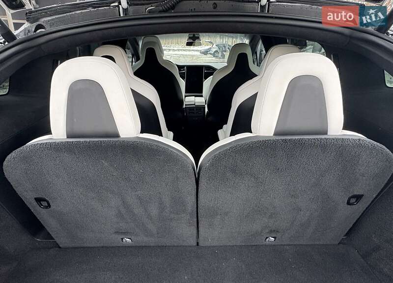 Позашляховик / Кросовер Tesla Model X 2018 в Києві фото 33 Позашляховик / Кросовер Tesla Model X 2018 в Києві