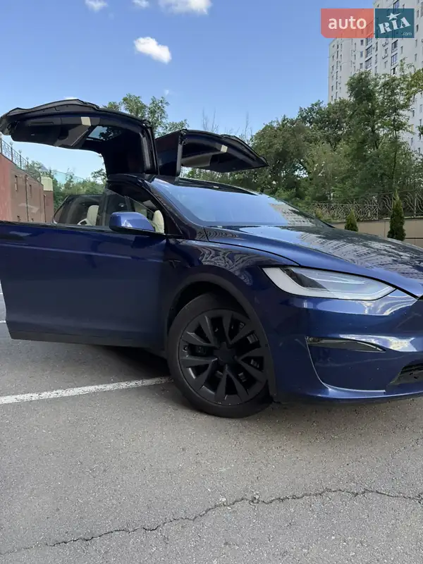 Tesla Model X