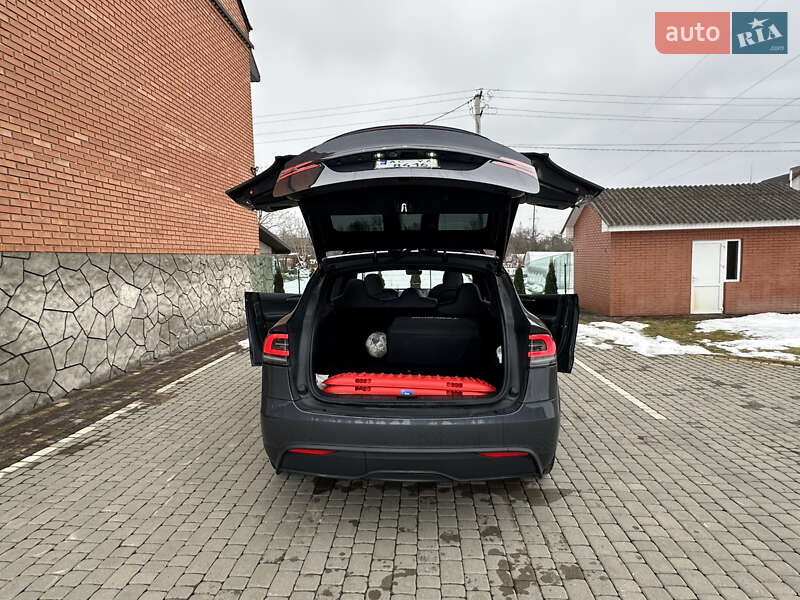 Позашляховик / Кросовер Tesla Model X 2023 в Ратному фото 17 Позашляховик / Кросовер Tesla Model X 2023 в Ратному