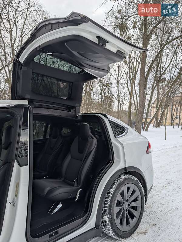 Позашляховик / Кросовер Tesla Model X 2017 в Києві фото 29 Позашляховик / Кросовер Tesla Model X 2017 в Києві