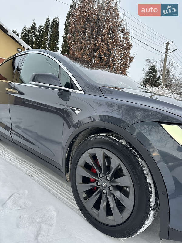 Позашляховик / Кросовер Tesla Model X 2018 в Києві