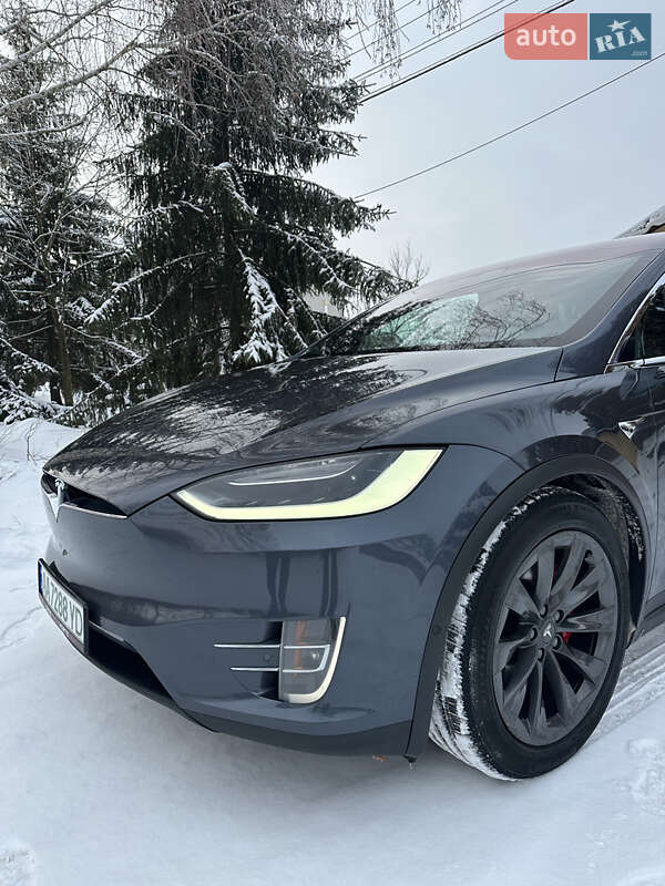 Позашляховик / Кросовер Tesla Model X 2018 в Києві