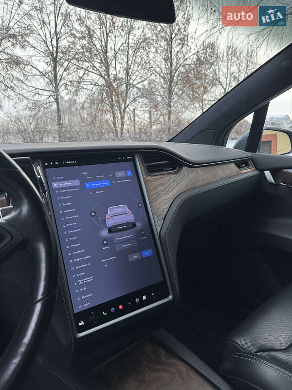 Позашляховик / Кросовер Tesla Model X 2018 в Києві
