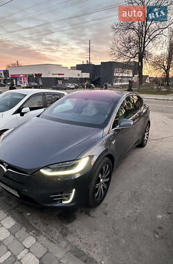 Позашляховик / Кросовер Tesla Model X 2016 в Пісківці