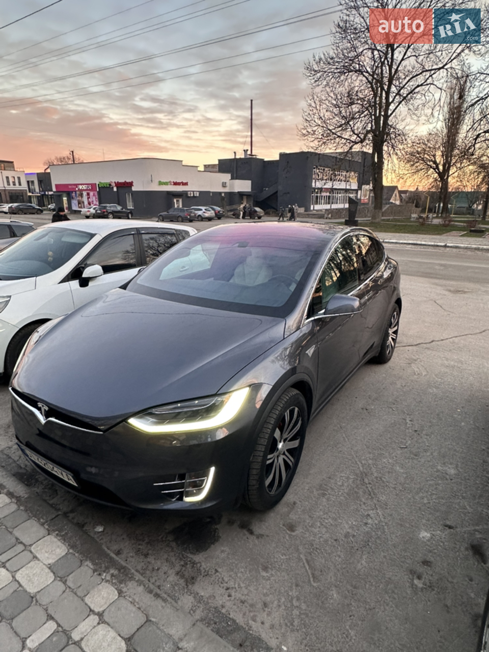 2017 Tesla Model X - мініатюра 25