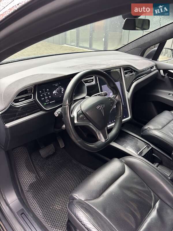 Позашляховик / Кросовер Tesla Model X 2016 в Тячеві фото 24 Позашляховик / Кросовер Tesla Model X 2016 в Тячеві