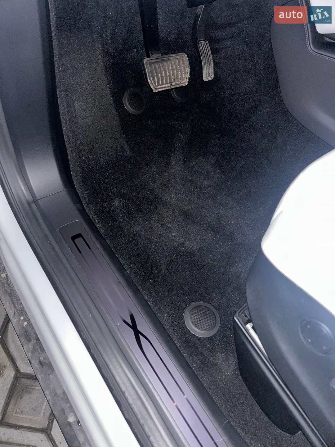 2017 Tesla Model X - мініатюра 48