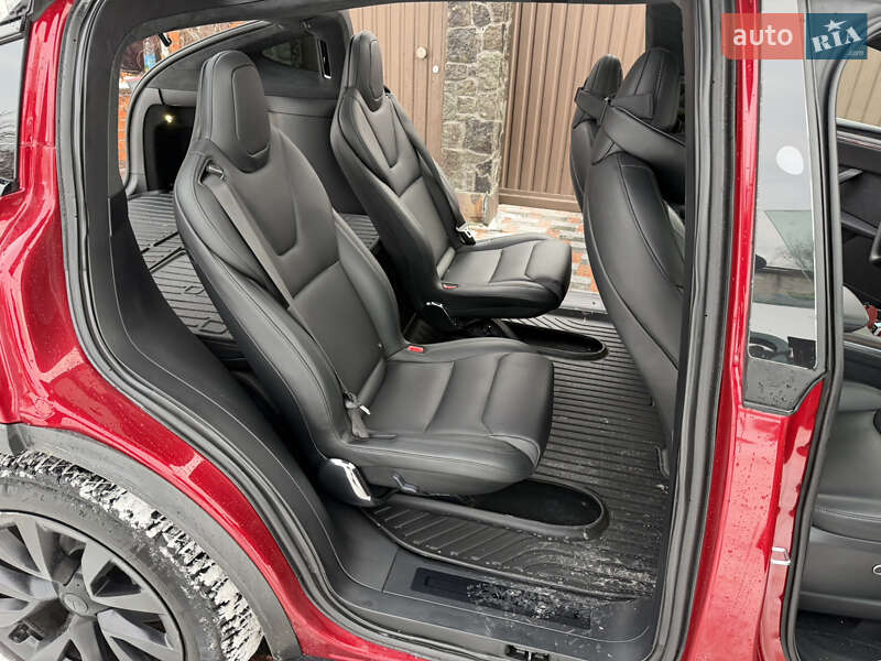 Позашляховик / Кросовер Tesla Model X 2024 в Києві