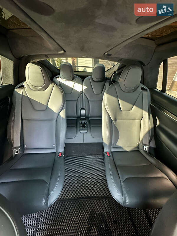 Внедорожник / Кроссовер Tesla Model X 2024 в Николаеве