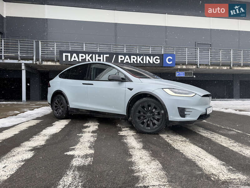 Внедорожник / Кроссовер Tesla Model X 2018 в Киеве