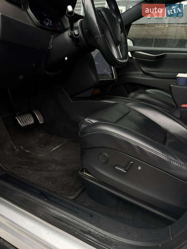 Внедорожник / Кроссовер Tesla Model X 2018 в Киеве